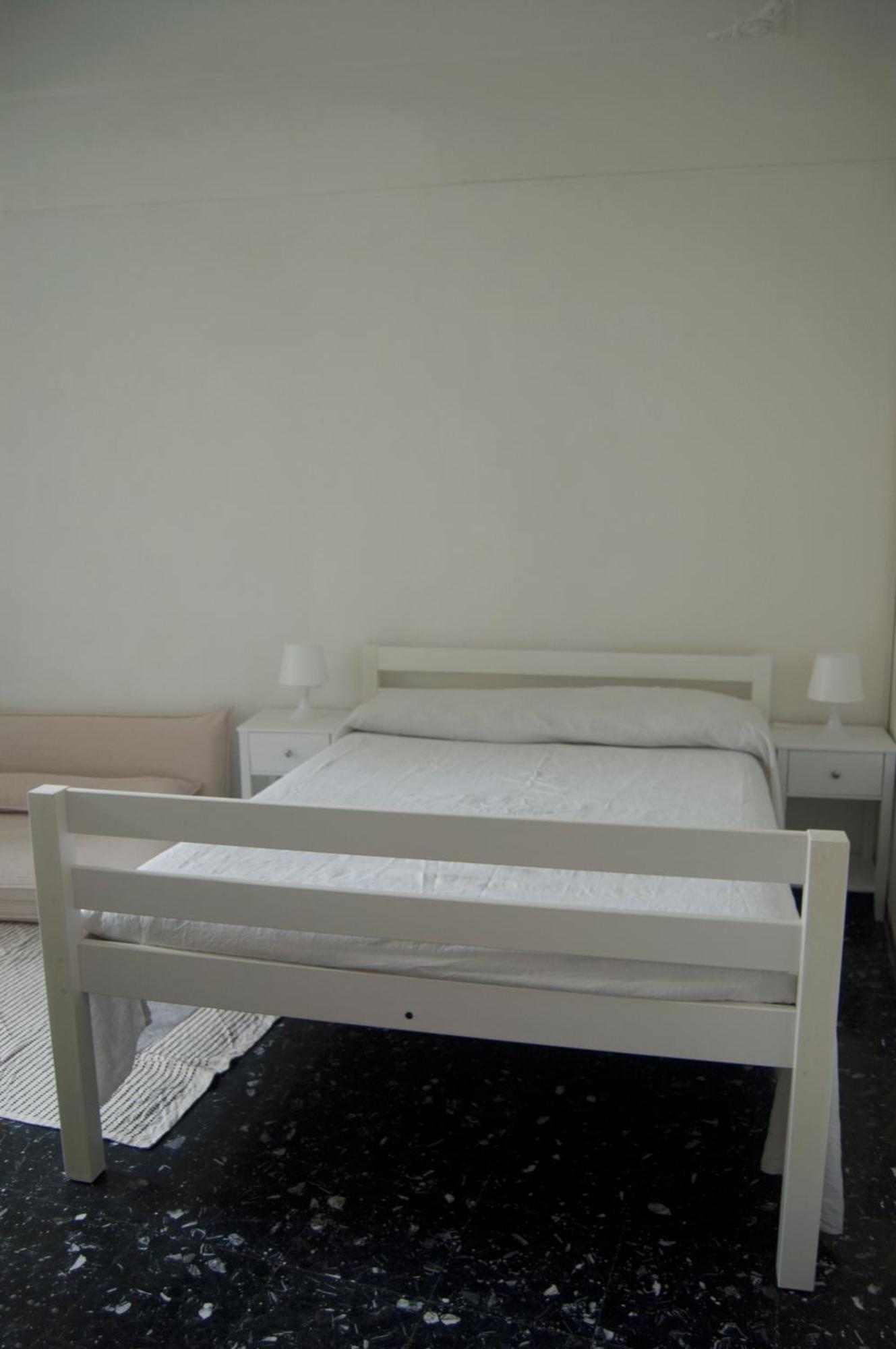 Chandra Lerici Bagian luar foto